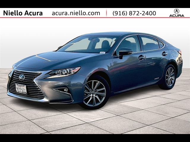 2018 Lexus ES 300h