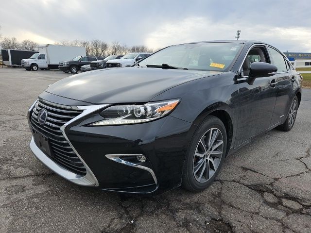 2018 Lexus ES 300h