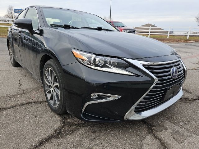 2018 Lexus ES 300h