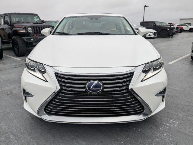 2018 Lexus ES 300h