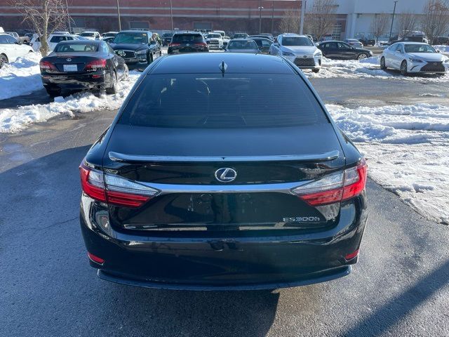 2018 Lexus ES 300h