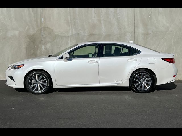 2018 Lexus ES 300h