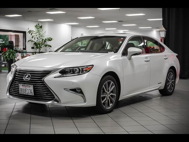 2018 Lexus ES 300h