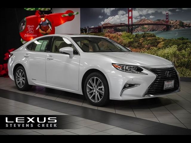 2018 Lexus ES 300h