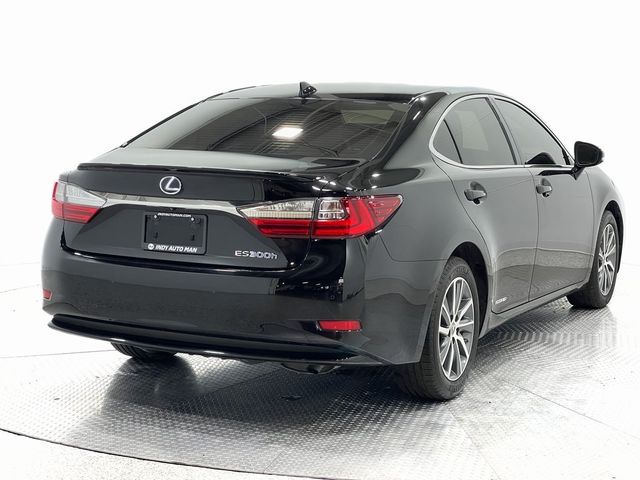 2018 Lexus ES 300h