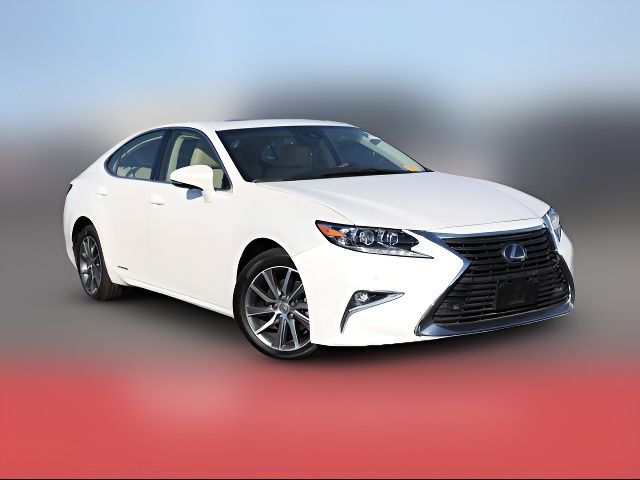 2018 Lexus ES 300h