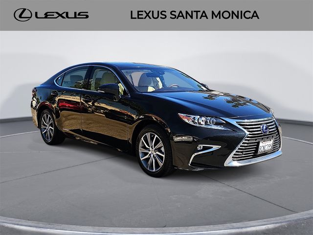 2018 Lexus ES 300h