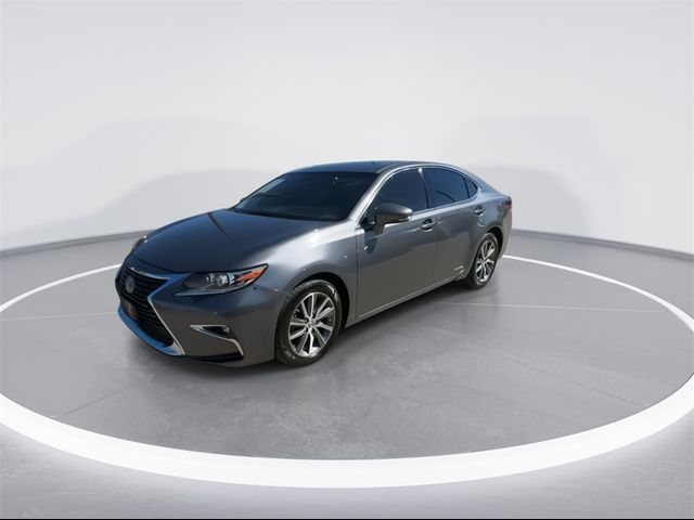 2018 Lexus ES 300h