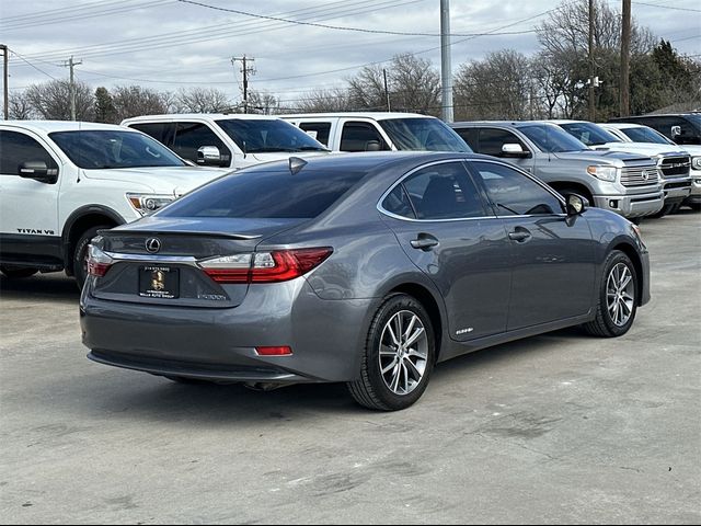 2018 Lexus ES 300h