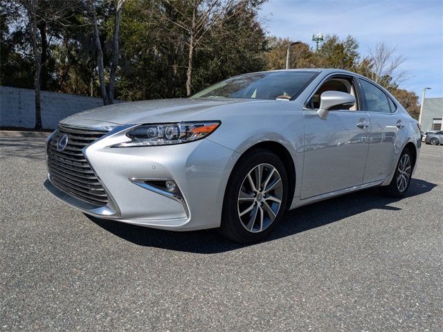 2018 Lexus ES 300h