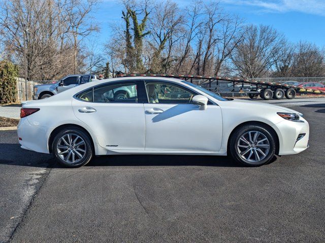 2018 Lexus ES 300h