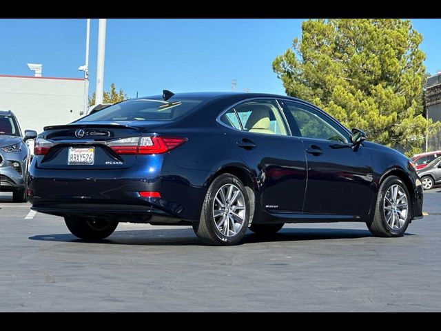 2018 Lexus ES 300h