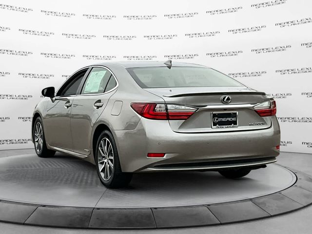 2018 Lexus ES 300h