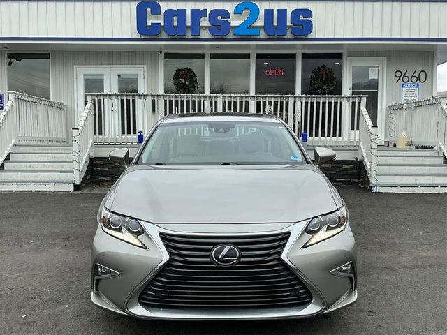 2018 Lexus ES 300h