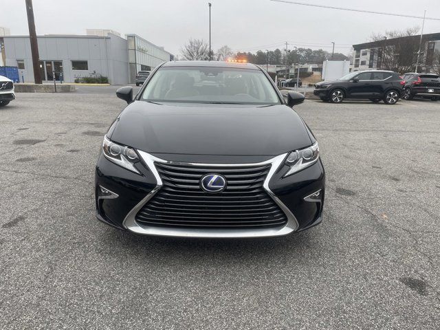 2018 Lexus ES 300h