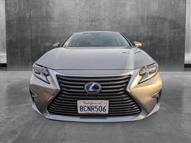 2018 Lexus ES 300h