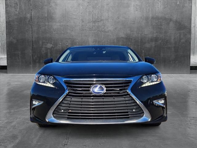 2018 Lexus ES 300h