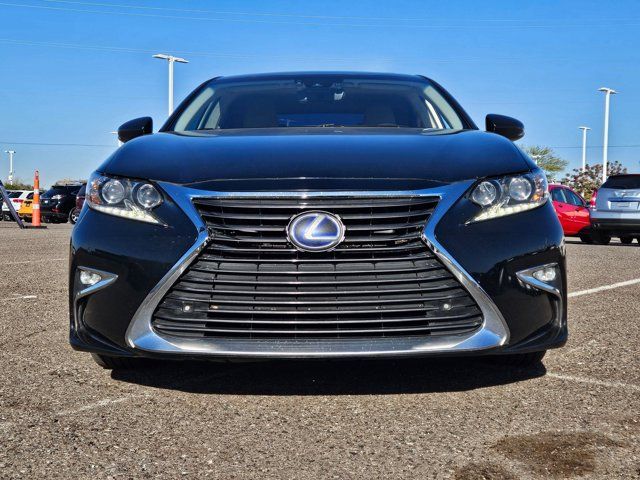 2018 Lexus ES 300h