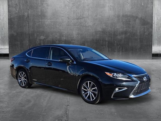 2018 Lexus ES 300h