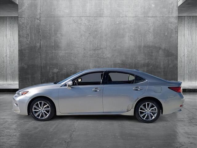 2018 Lexus ES 300h