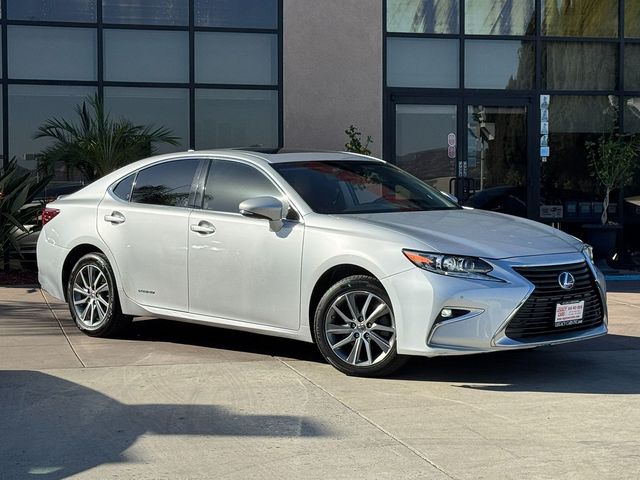 2018 Lexus ES 300h