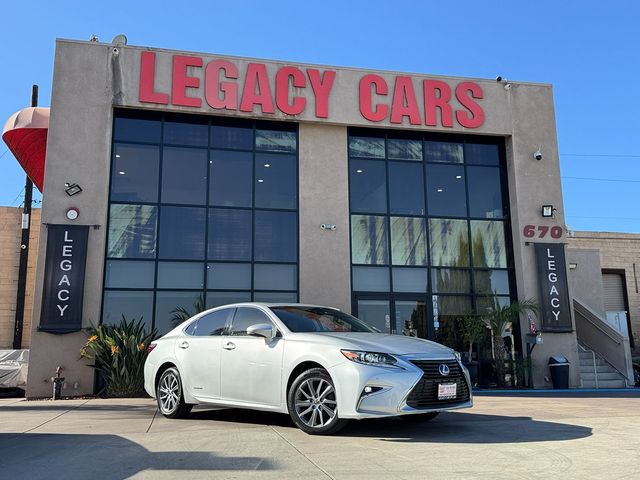 2018 Lexus ES 300h