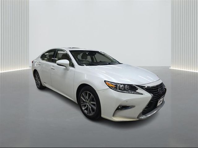 2018 Lexus ES 300h