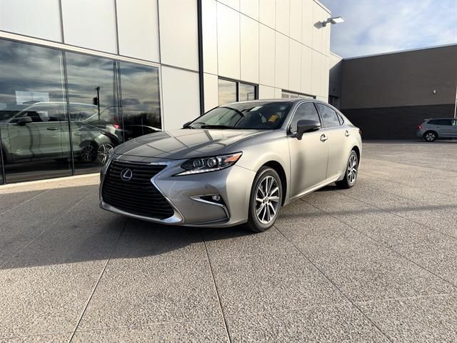 2018 Lexus ES 300h