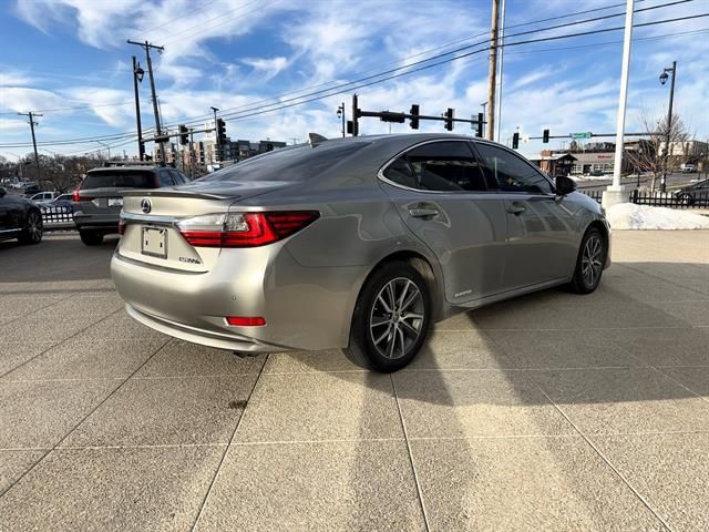 2018 Lexus ES 300h