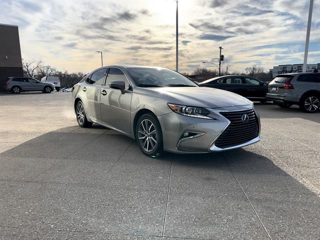 2018 Lexus ES 300h