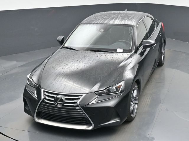 2018 Lexus IS 