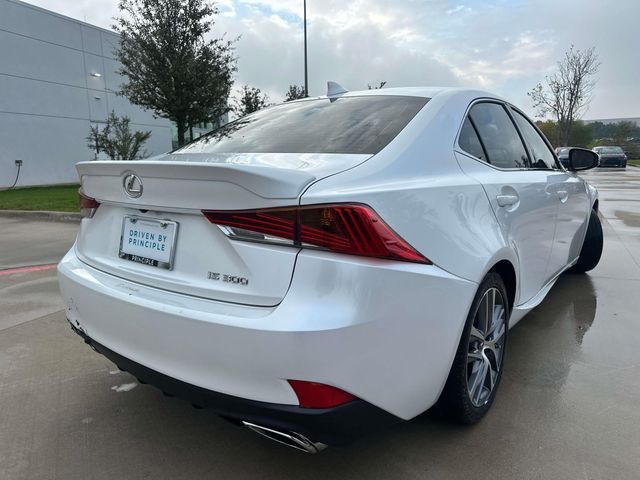 2018 Lexus IS 300