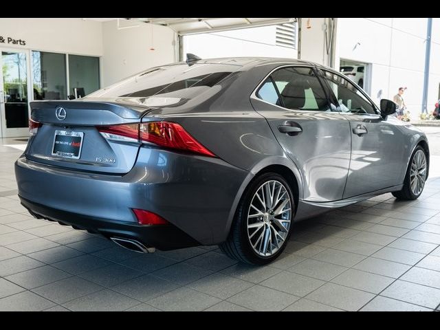 2018 Lexus IS 