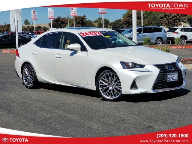 2018 Lexus IS 300