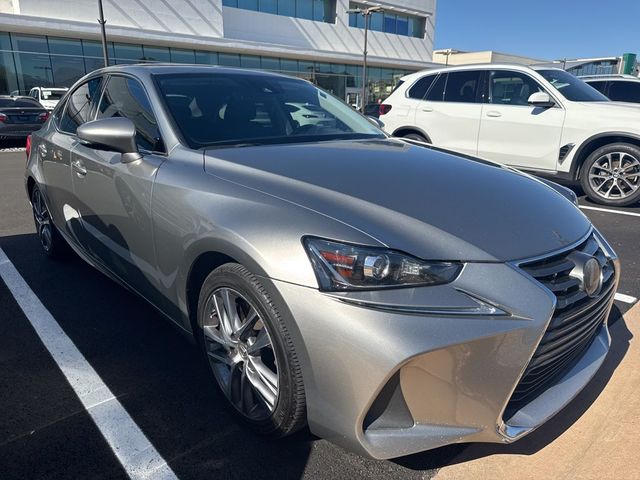 2018 Lexus IS 