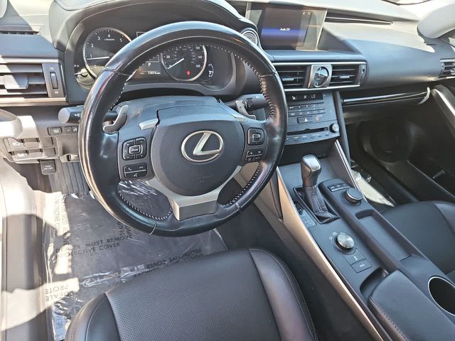 2018 Lexus IS 