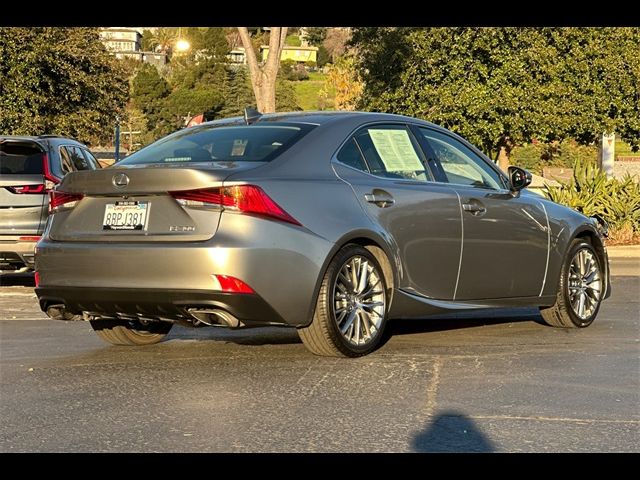 2018 Lexus IS 