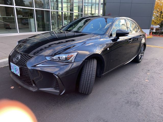 2018 Lexus IS 