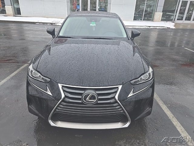 2018 Lexus IS 