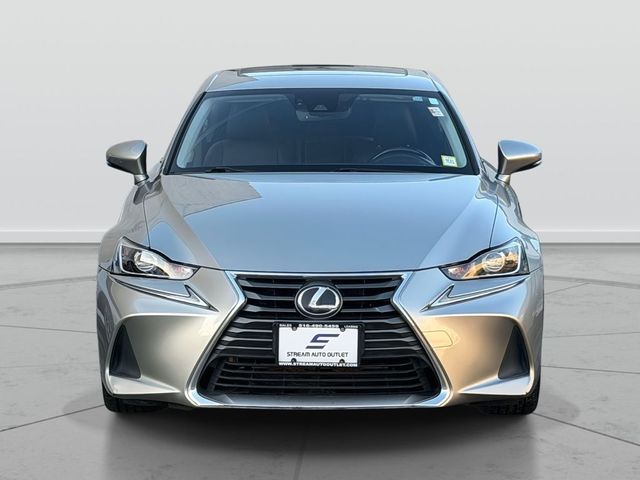 2018 Lexus IS 