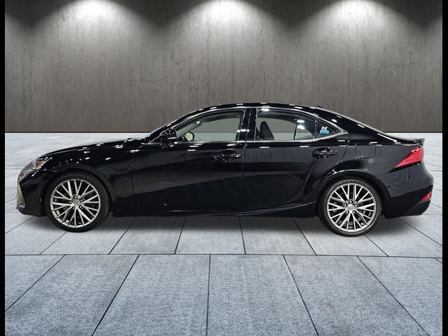 2018 Lexus IS 