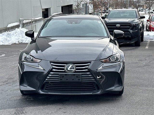 2018 Lexus IS 