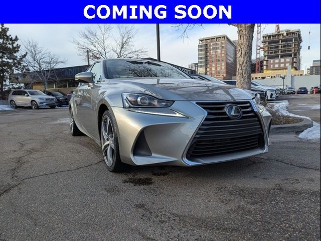 2018 Lexus IS 