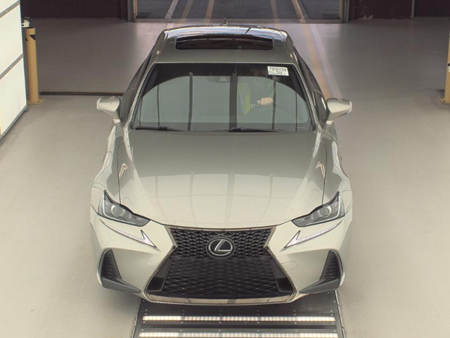 2018 Lexus IS 