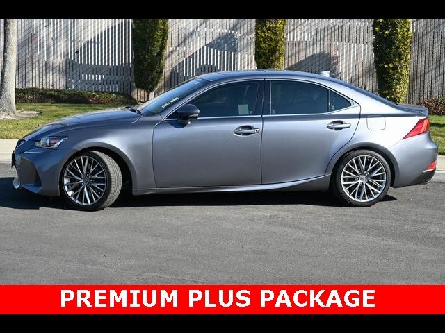 2018 Lexus IS 