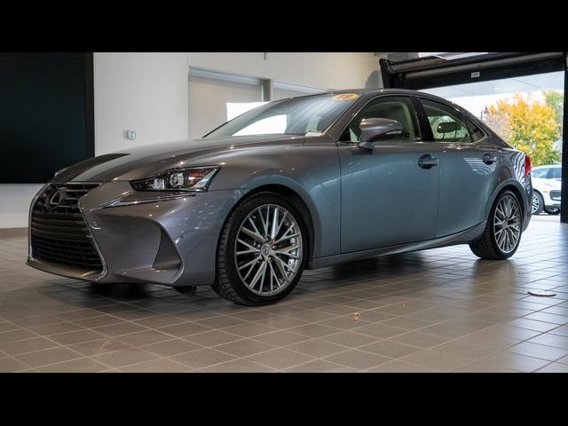 2018 Lexus IS 