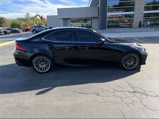 2018 Lexus IS 