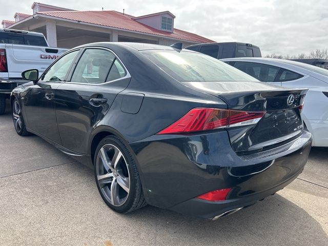 2018 Lexus IS 