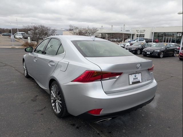 2018 Lexus IS 