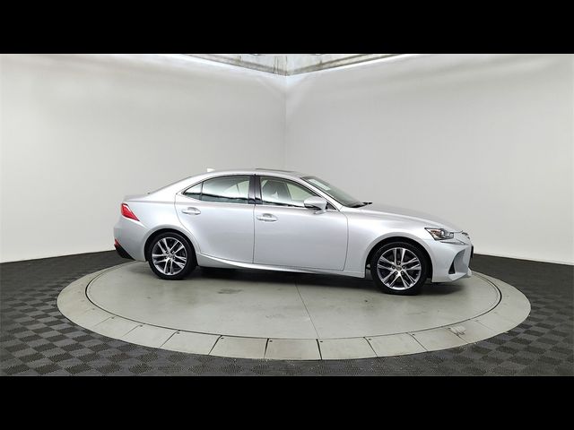 2018 Lexus IS 